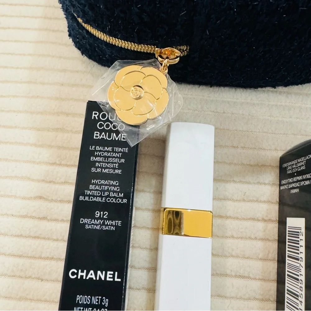 CHANEL Holiday Set 25 in Coveted Essentials with Navy Glimmer Tweed Pouch